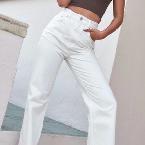 Zara White High Rise Straight Leg Jeans